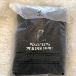 NEW Pink Victoria Secret Duffle Bag